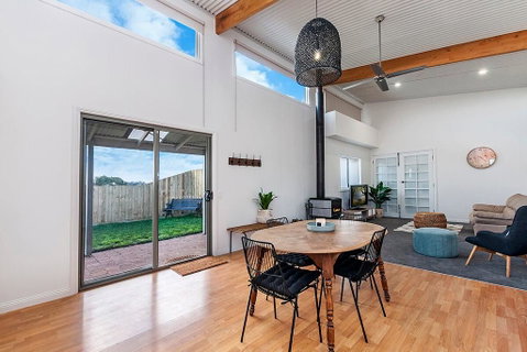 Farnham Lodge - Accommodation Sunshine Coast 2