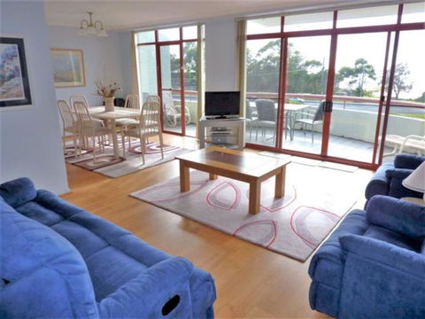 Fathoms 14 - Mollymook - Accommodation Sunshine Coast 3