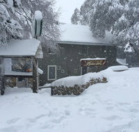 Feathertop Alpine Lodge - Accommodation Sunshine Coast