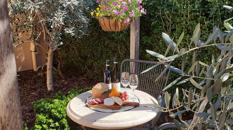 Fechner Place Barossa, 1 Bed, 1 Bath & Wine - Accommodation Sunshine Coast 1
