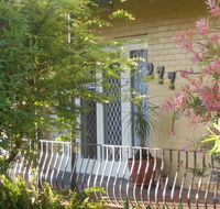 Flying Spur Motel - Accommodation Sunshine Coast