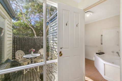 Freshwater Creek Cottages & Farm Stay - Accommodation Sunshine Coast 3