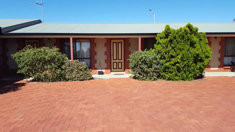 Gateway Motor Inn - Accommodation Sunshine Coast 1