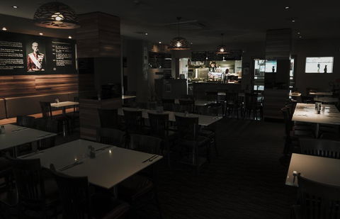 General Roberts Hotel - Accommodation Sunshine Coast 0
