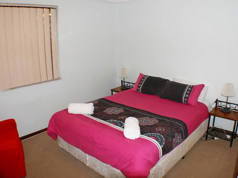 Geraldton Holiday Unit - Accommodation Sunshine Coast 2