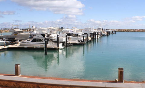 Geraldton Holiday Unit - Accommodation Sunshine Coast 0