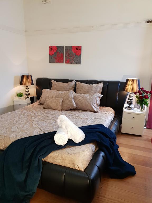 Tottenham VIC Accommodation Sunshine Coast