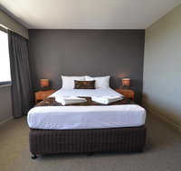Gladstone Reef Hotel Motel - Accommodation Sunshine Coast