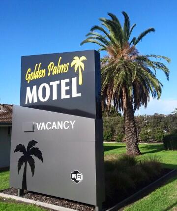 Golden Palms Motel - Accommodation Sunshine Coast 3