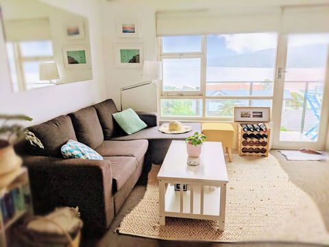 Gorgeous 2 Bedroom Apartment With Panoramic Views - Accommodation Sunshine Coast 1