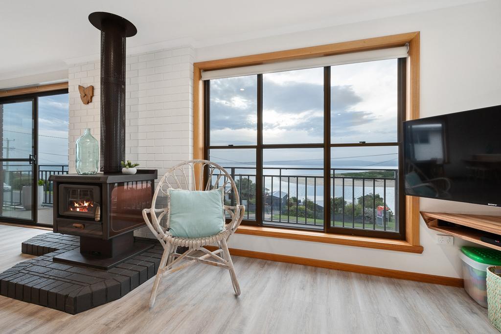 Coles Bay TAS Accommodation Sunshine Coast