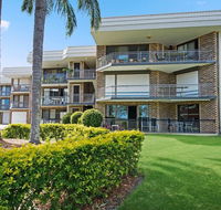 Great location close to waterfront Shops Restaurants and Cafes. - Accommodation Sunshine Coast