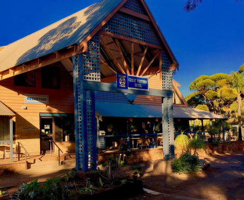 Great Western Travel Village - Accommodation Sunshine Coast 0