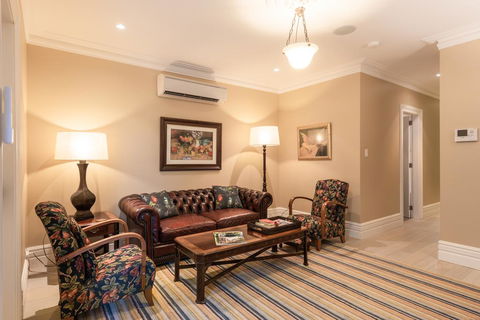Greenwich Heritage - Accommodation Sunshine Coast 2