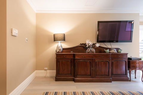 Greenwich Heritage - Accommodation Sunshine Coast 3