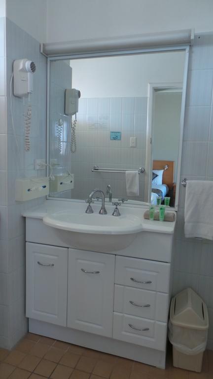 Halfway Motel - Accommodation Sunshine Coast 3