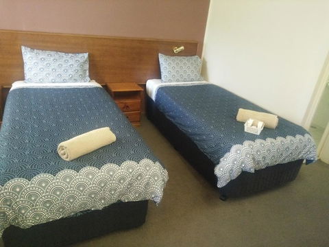 Halfway Motel - Accommodation Sunshine Coast 2