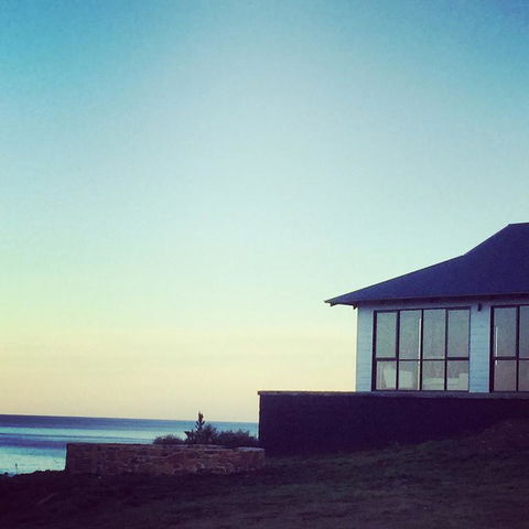 Hamptons On The Bay - Accommodation Sunshine Coast 3