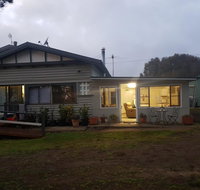 Happy Pig Farm - Accommodation Sunshine Coast