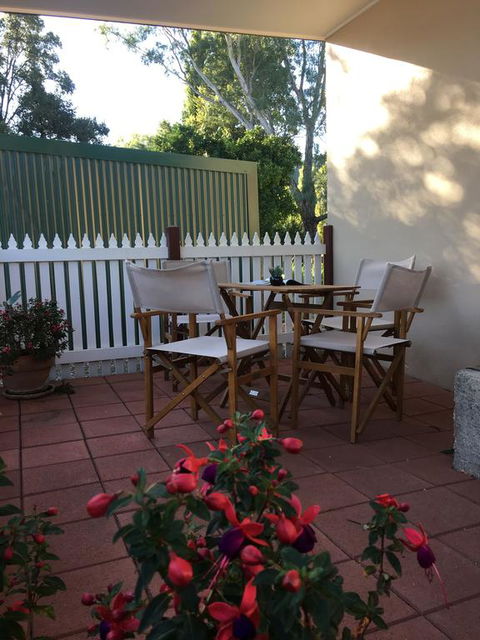 Happy Valley Hotel - Accommodation Sunshine Coast 2
