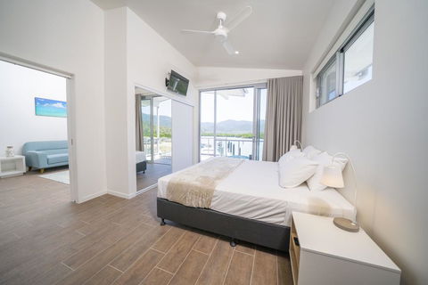 Harbour Cove - Accommodation Sunshine Coast 1