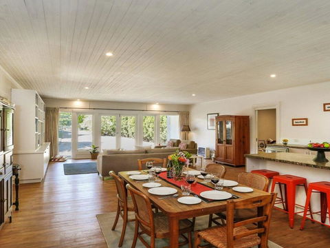 Hardigreen Park - Spacious With Tennis Court - Accommodation Sunshine Coast 2