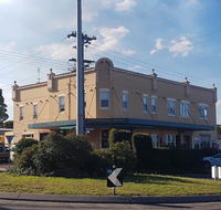 Helensburgh Hotel - Accommodation Sunshine Coast