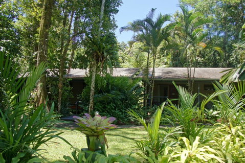 Heritage Lodge - Accommodation Sunshine Coast 1
