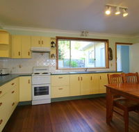 Hi View 18 Dulconghi Street - Accommodation Sunshine Coast