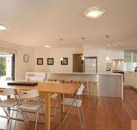 Hibiscus House - Sawtell NSW - Accommodation Sunshine Coast