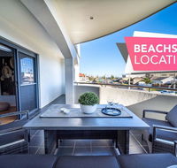 Higher Ground on Seaview-Superb Beach Lifestyle - Wifi - Metres from the beach - Accommodation Sunshine Coast