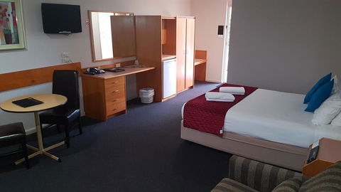 Hilltops Retreat Motor Inn - Accommodation Sunshine Coast 1