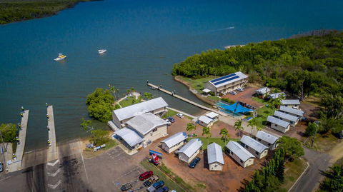 Hinchinbrook Marine Cove Resort - Accommodation Sunshine Coast 2
