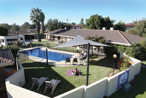 Jacaranda Holiday Units - Accommodation Sunshine Coast 0