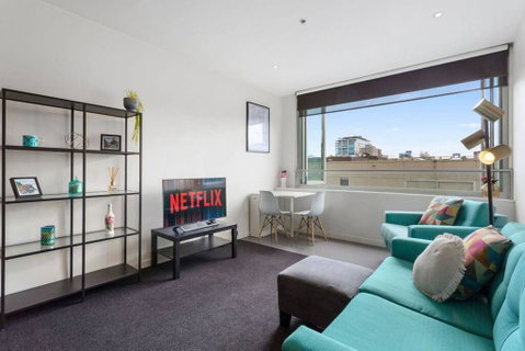 JOLI Opposite MCG And Botanical Gardens - Accommodation Sunshine Coast 0