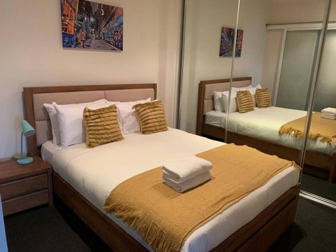 JOLI Opposite MCG And Botanical Gardens - Accommodation Sunshine Coast 2