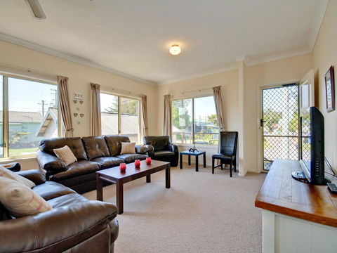Just 4 Fun - Accommodation Sunshine Coast 3