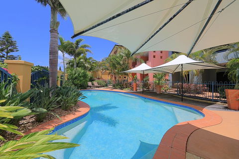 Kacy's Bargara Beach Motel - Accommodation Sunshine Coast 2