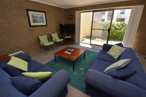 Kanandah 1 - Accommodation Sunshine Coast 1