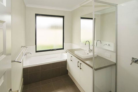 Kangaroo Retreat - Accommodation Sunshine Coast 3