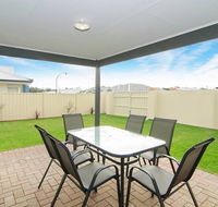 Kangaroo Retreat - Accommodation Sunshine Coast