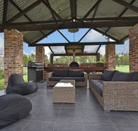 Kelman Cottage - tucked away with pool  native wildlife - Accommodation Sunshine Coast