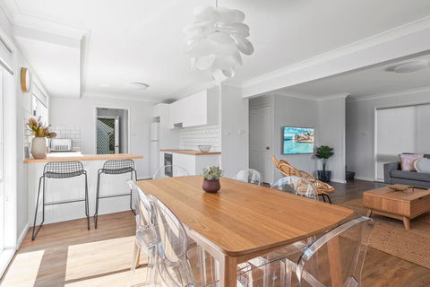 Kendall Cres 49 Burrill Lake - Accommodation Sunshine Coast 3