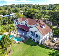 Kingfishers Manor - Accommodation Sunshine Coast
