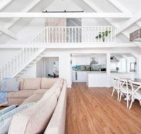 Kingsley Beach House - Boat Harbour - Accommodation Sunshine Coast