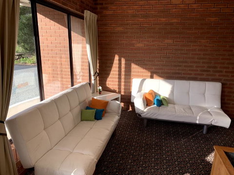 Kingswood Motel - Accommodation Sunshine Coast 3