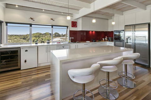 Koonya Beach Escape - Accommodation Sunshine Coast 3
