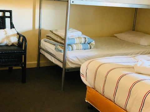 Kootingal Hotel - Accommodation Sunshine Coast 1