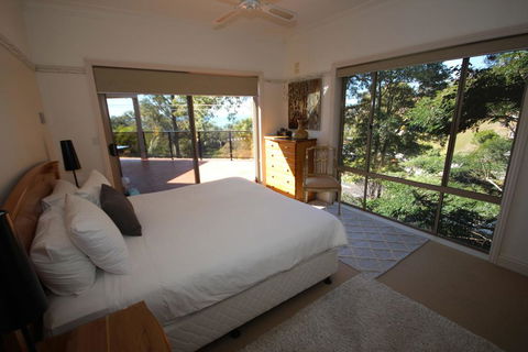 LAGOONA RETREAT - Korora - Accommodation Sunshine Coast 3