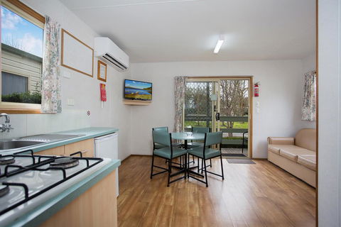 Lake Hamilton Motor Village And Caravan Park - Accommodation Sunshine Coast 1